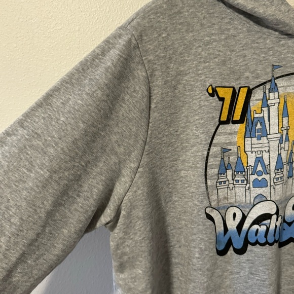 Disney Parks Walt Disney World 71 Retro Mickey Mouse Graphic Knot Hoodie Gray-1X - Picture 5 of 9
